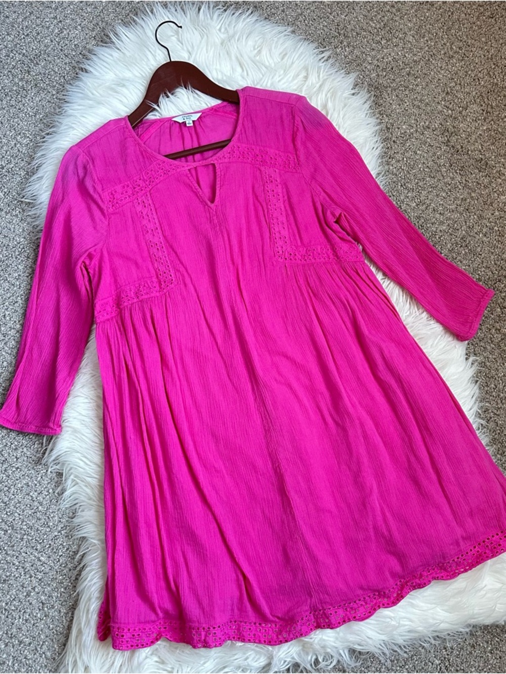 crown & ivy Hot Pink Eyelet Trim Women’s Casual Sun Dress Size Small